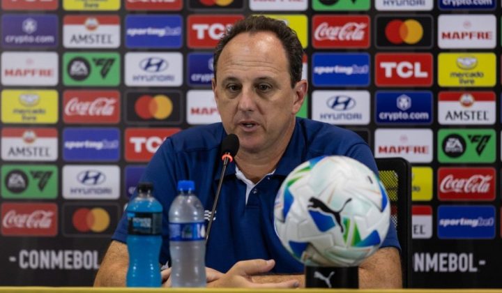 Ceni lamenta “vantagem entregue fácil” em nova derrota do Bahia