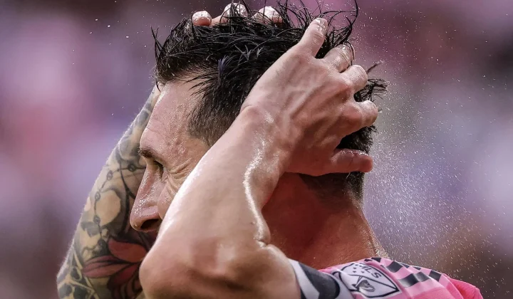 Messi sente dores e preocupa torcida argentina às vésperas da Copa do Mundo