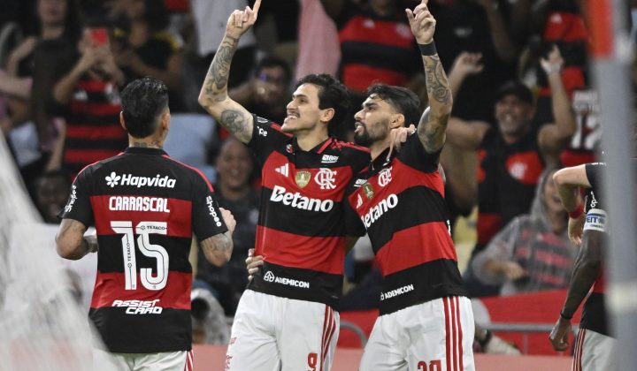 Flamengo garante vaga nas oitavas da Libertadores e mira liderança geral do torneio