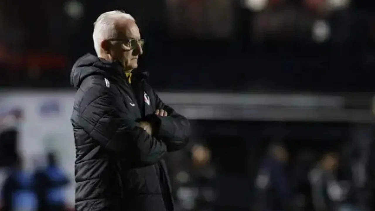 São Paulo iguala pior jejum de vitórias em cinco anos sob comando de Dorival Júnior