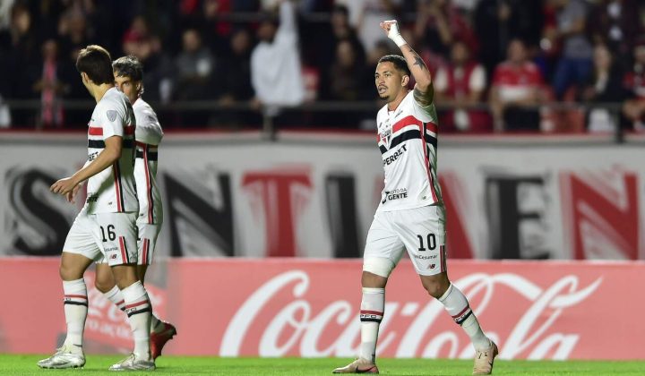 Luciano pede ajuda a Dorival Júnior para recuperar confiança no elenco do São Paulo