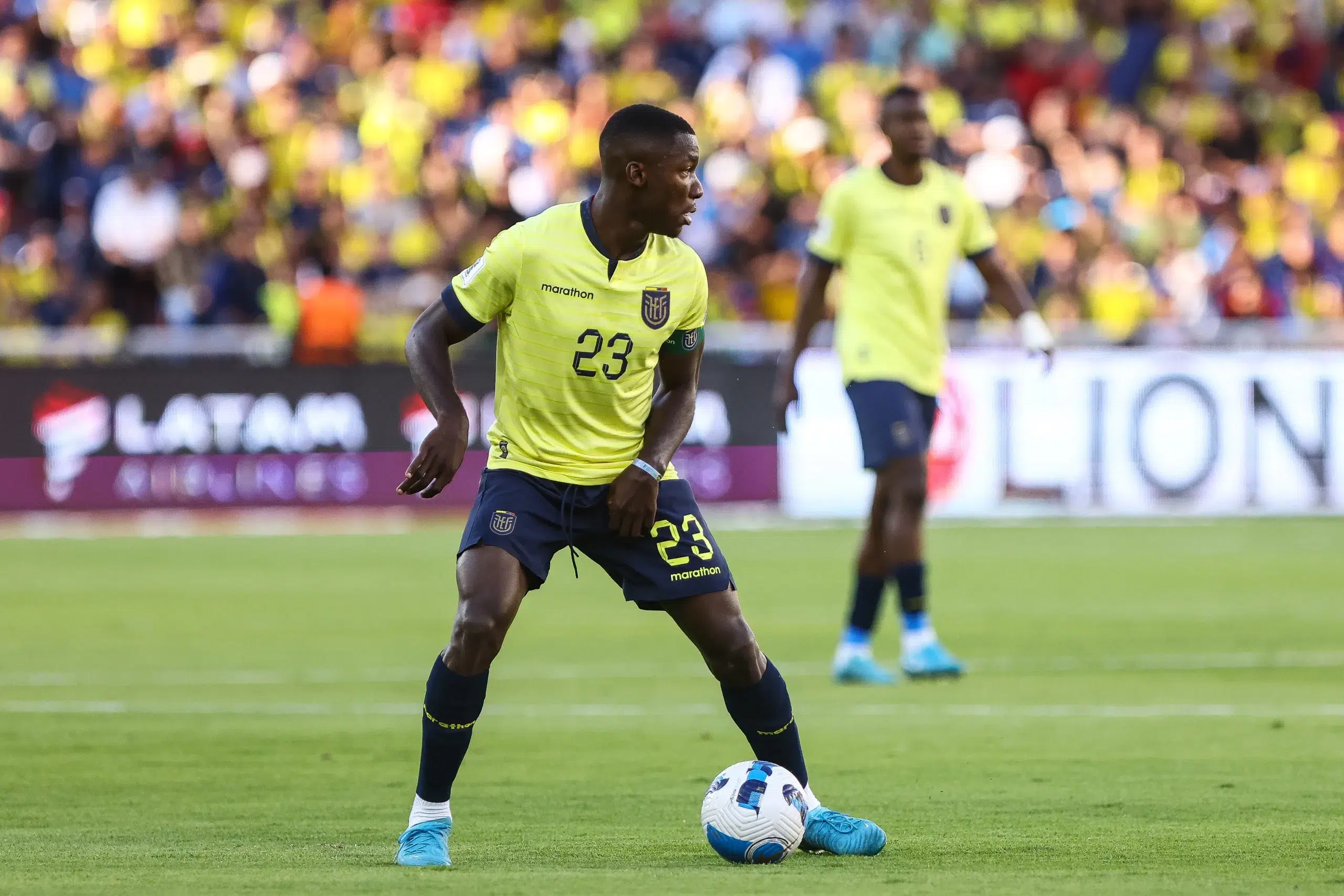 Jogadores da seleção equatoriana em campo durante uma partida