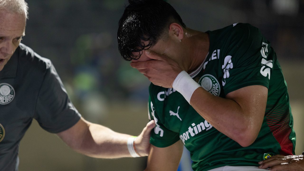 Piquerez liberado para reabilitação no Uruguai, Sosa foca em recuperação visando a Copa do Mundo