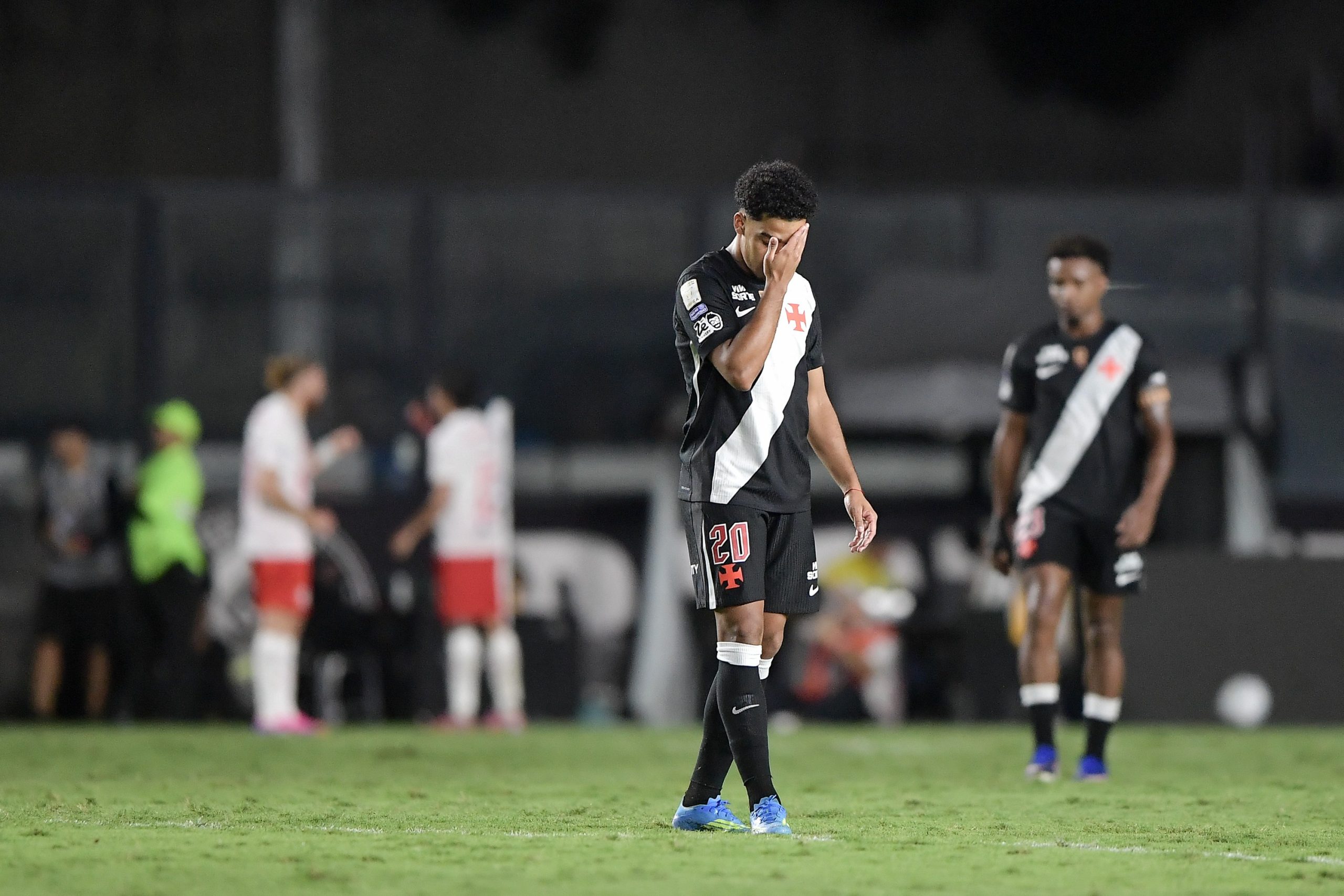 Jogadores do Vasco da Gama em treinamento no CT Moacyr Barbosa