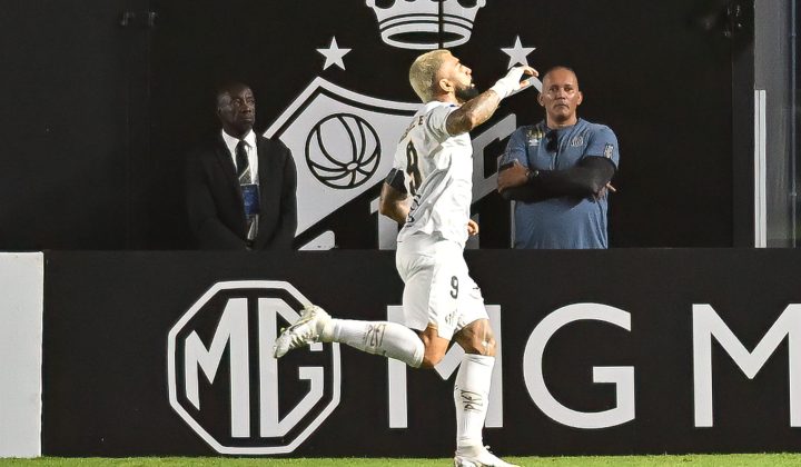 Santos vence Deportivo Cuenca e avança para os playoffs da Copa Sul-Americana