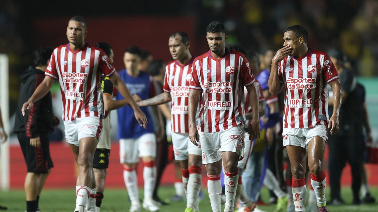 Náutico revive erros em clássico, mas técnico pede frieza para sequência na Série B