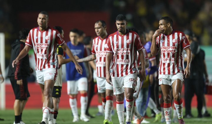 Náutico revive erros em clássico, mas técnico pede frieza para sequência na Série B