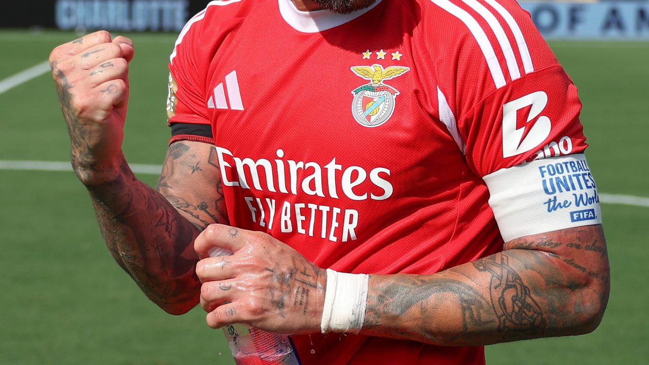 Otamendi pode deixar o Benfica rumo ao River Plate após a Copa do Mundo de 2026, diz jornal