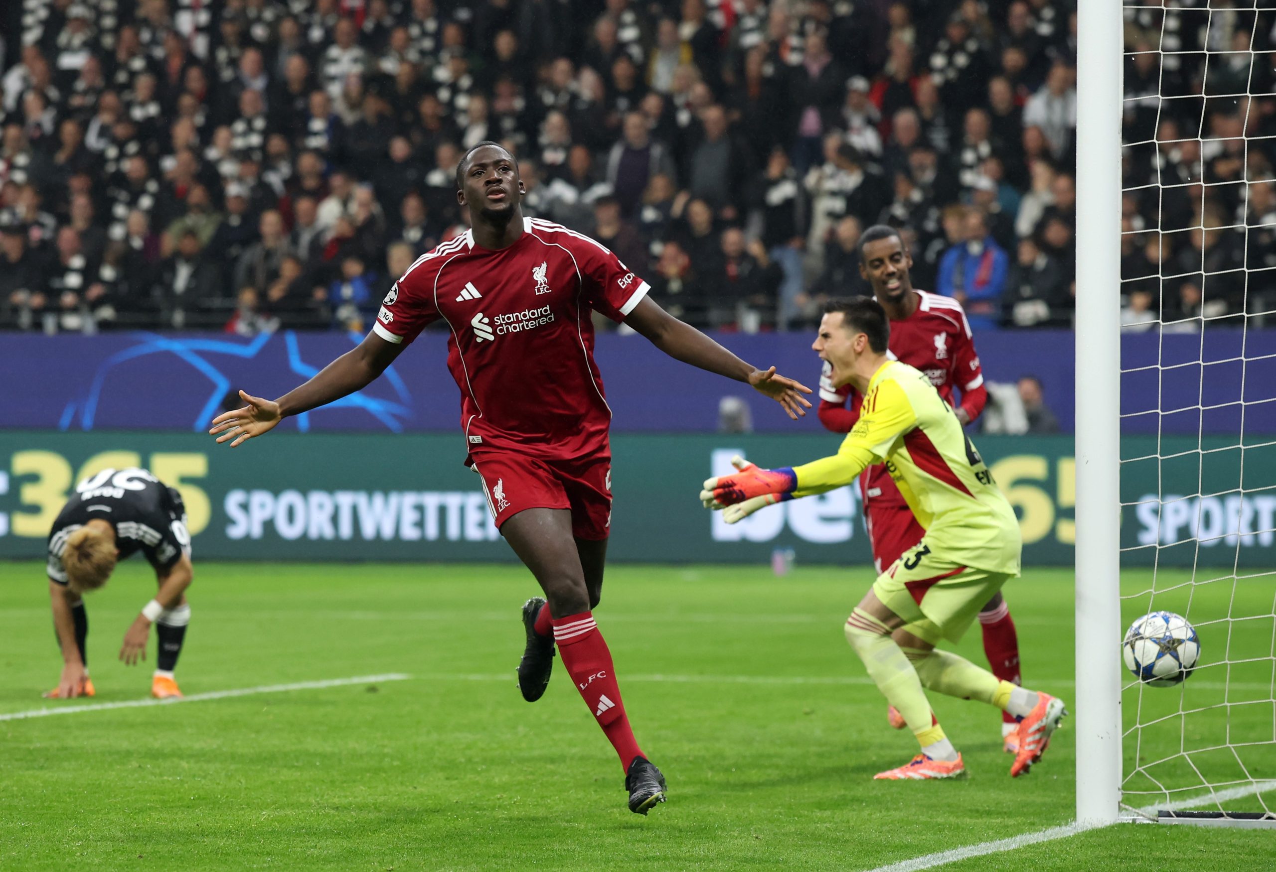 Zagueiro Ibrahima Konaté em ação pelo Liverpool