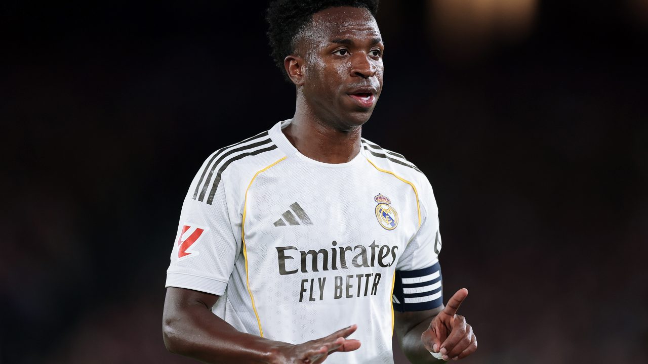 Jornal espanhol critica Vini Jr. por ausência em jogo do Real Madrid