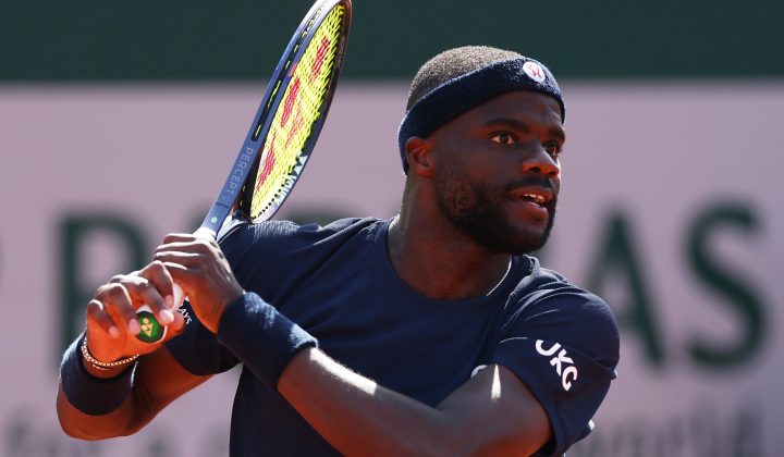 Tenista Frances Tiafoe tem raquete furtada em Roland Garros e oferece recompensa