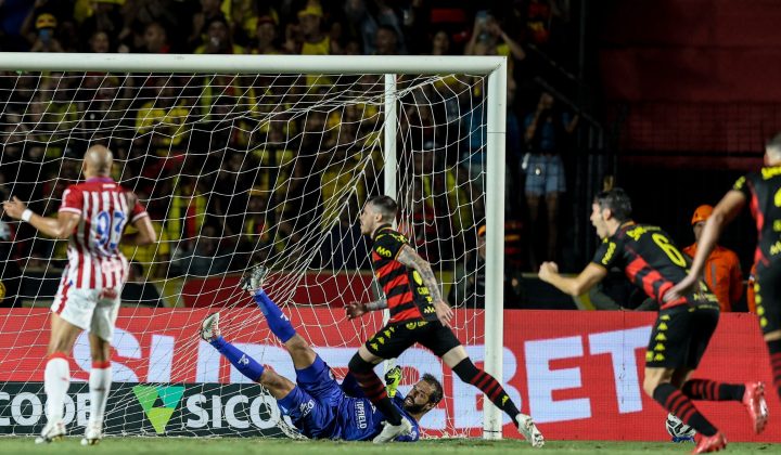 Sport vence clássico contra Náutico e assume liderança da Série B