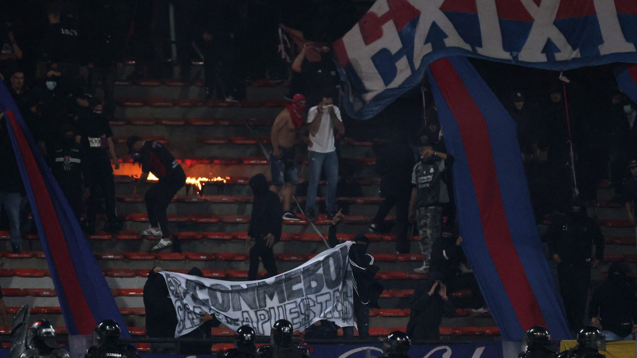 Medellín, rival do Vasco, jogará sem público na Sul-Americana após incidentes contra o Flamengo