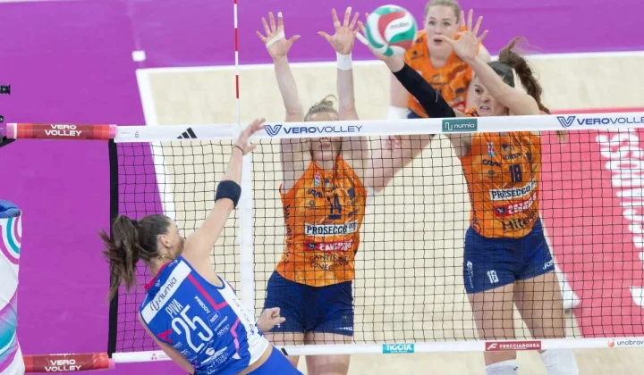 Rebecca Piva garante permanência no Milão para a temporada 2026/2027