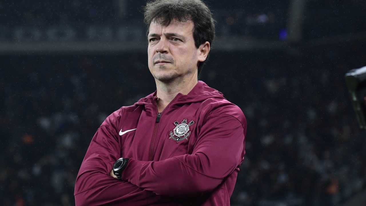 Diniz lamenta atuação do Corinthians na Libertadores: “Decepcionado