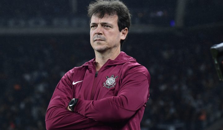 Diniz lamenta atuação do Corinthians na Libertadores: “Decepcionado