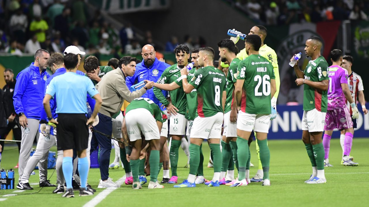 Palmeiras garante vaga nas oitavas da Libertadores com goleada e retoma “modo Libertadores