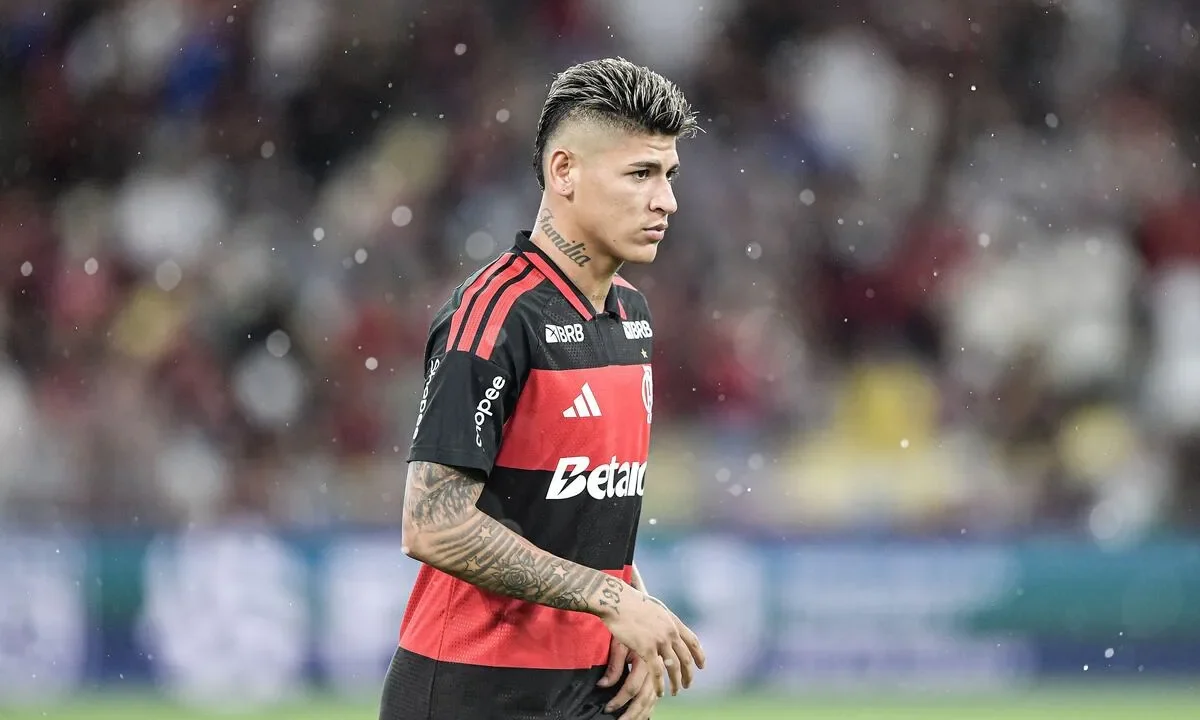 Carrascal sinaliza saída do Flamengo e clube busca propostas após o Mundial
