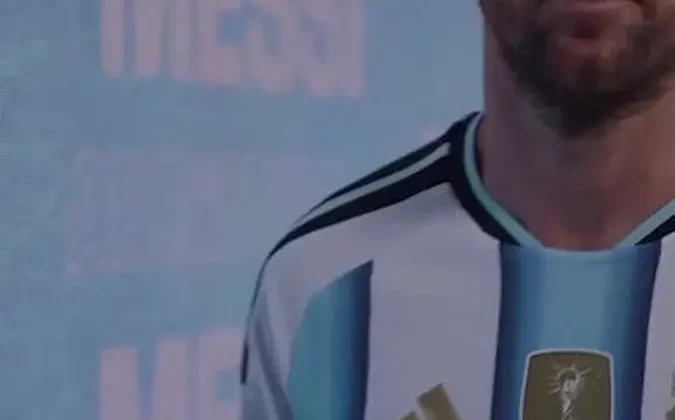 A Argentina entra na Copa do Mundo de 2026 com a missão de defender seu título, ostentando um impressionante retrospecto de 32 vitórias em 3