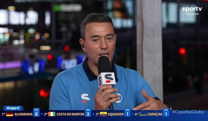 Jogadores da Copa usam meias rasgadas: entenda o motivo da tendência