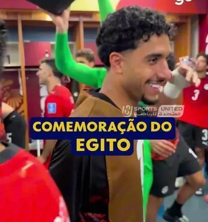 Egito celebra vitória histórica na Copa do Mundo com festa no vestiário