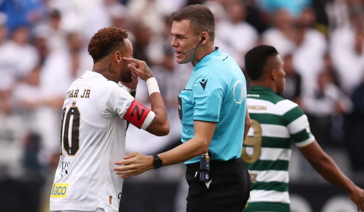 Neymar e Gustavo Henrique lideram lista de indisciplinados no Santos na temporada