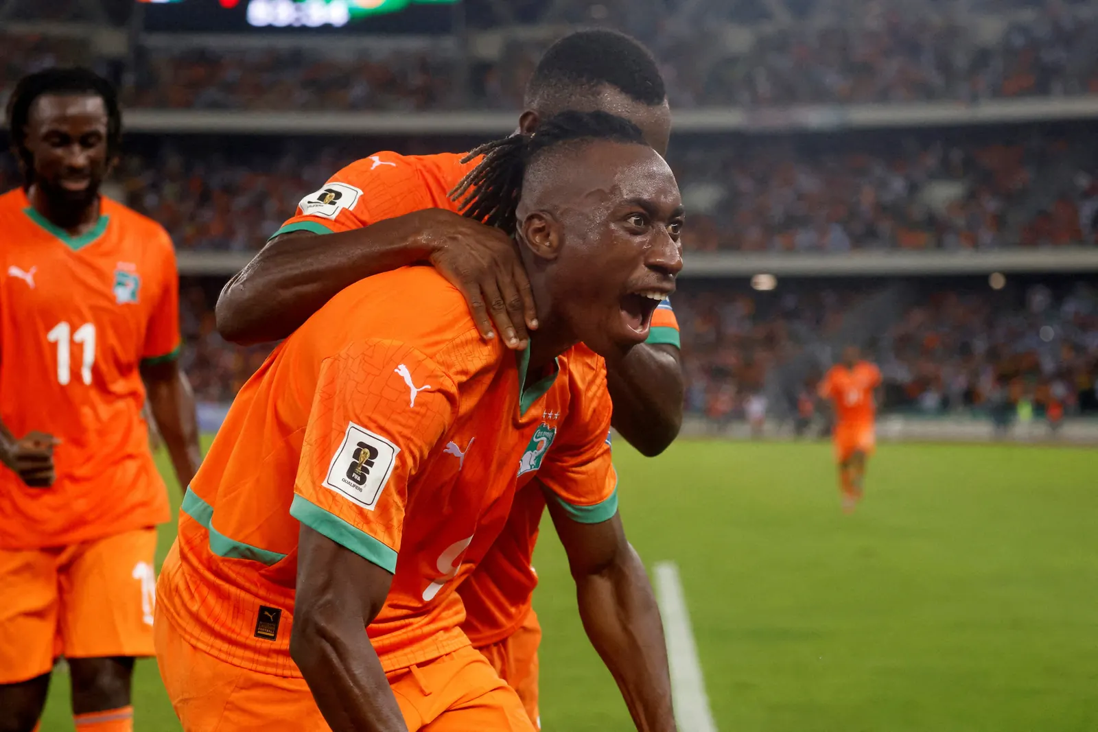 Yan Diomandé, atacante marfinense, em partida pelo RB Leipzig na Bundesliga.