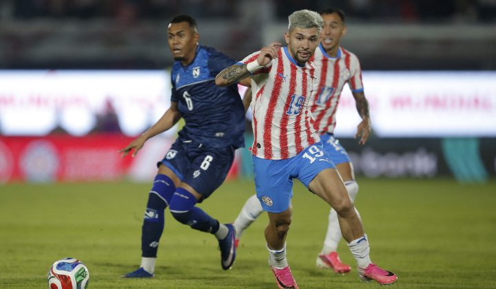 Julio Enciso demonstra melhora e deve reforçar o Paraguai na Copa do Mundo