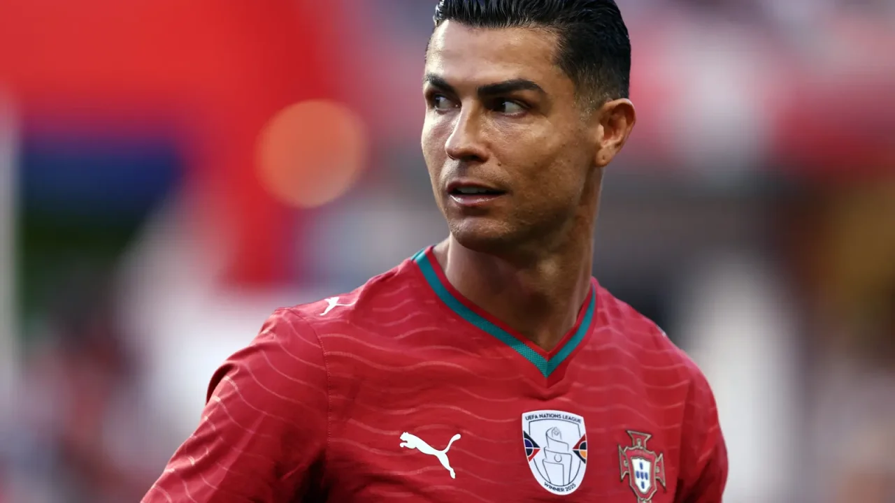 A primeira fase de grupos da Copa do Mundo de 2026 se encerra nesta quarta-feira com quatro jogos decisivos. O time do Gato Mestre, em colab