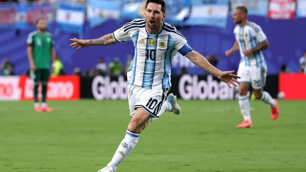 Messi: Um “Time Grande” em Copas do Mundo, Superando Nações em Estatísticas