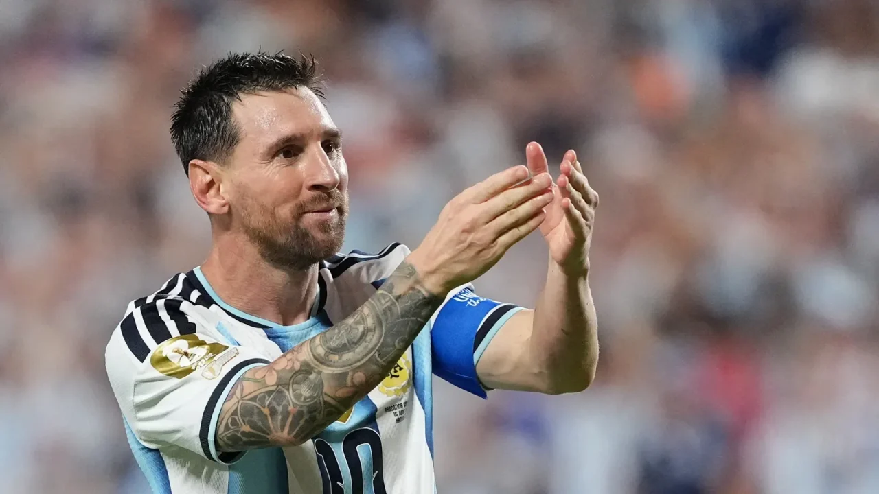 Argentina reitera força em estreia na Copa do Mundo, com Messi brilhando