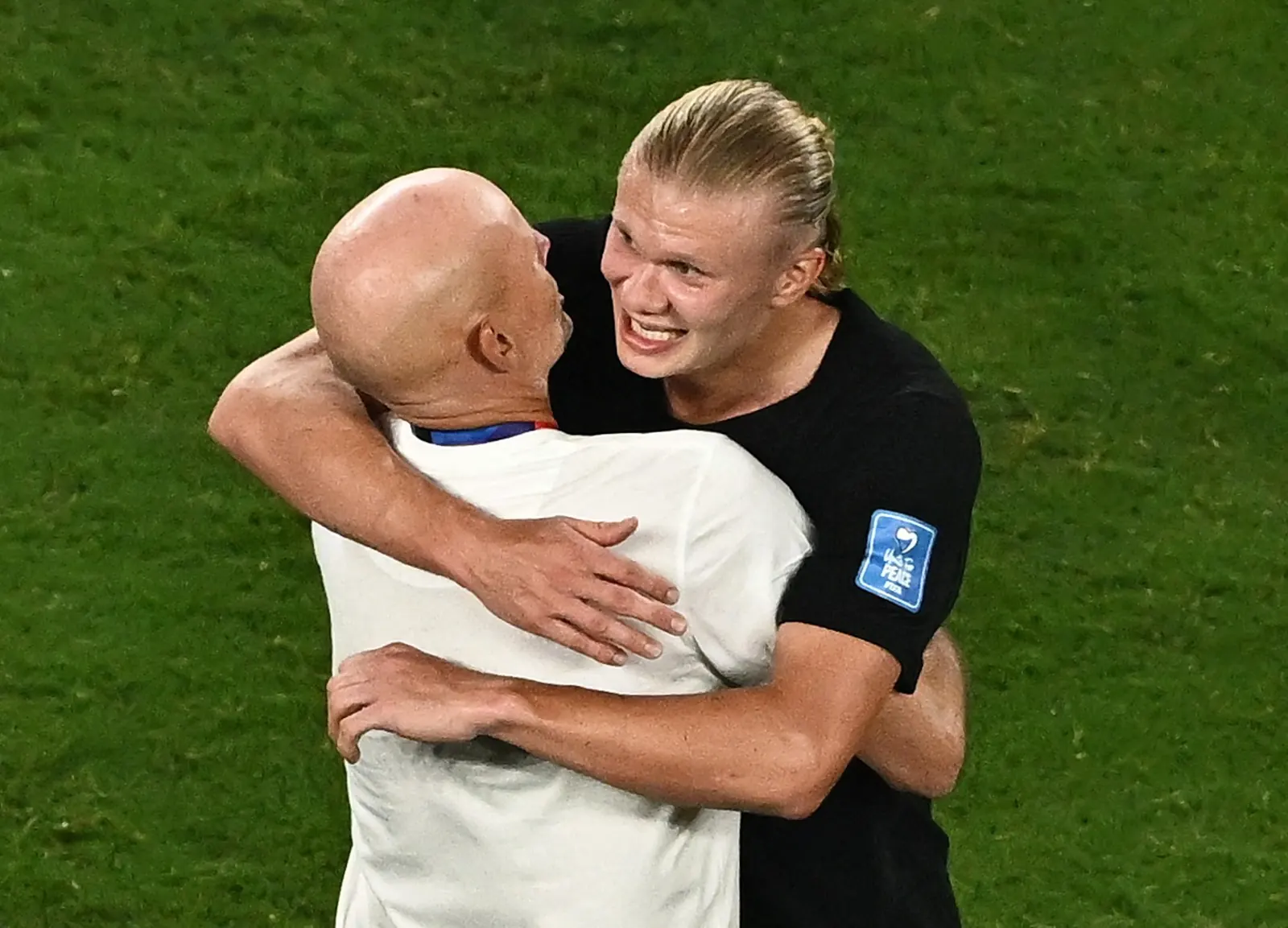 Jogadores da seleção norueguesa em treinamento durante a Copa do Mundo de 2026, com destaque para Erling Haaland.