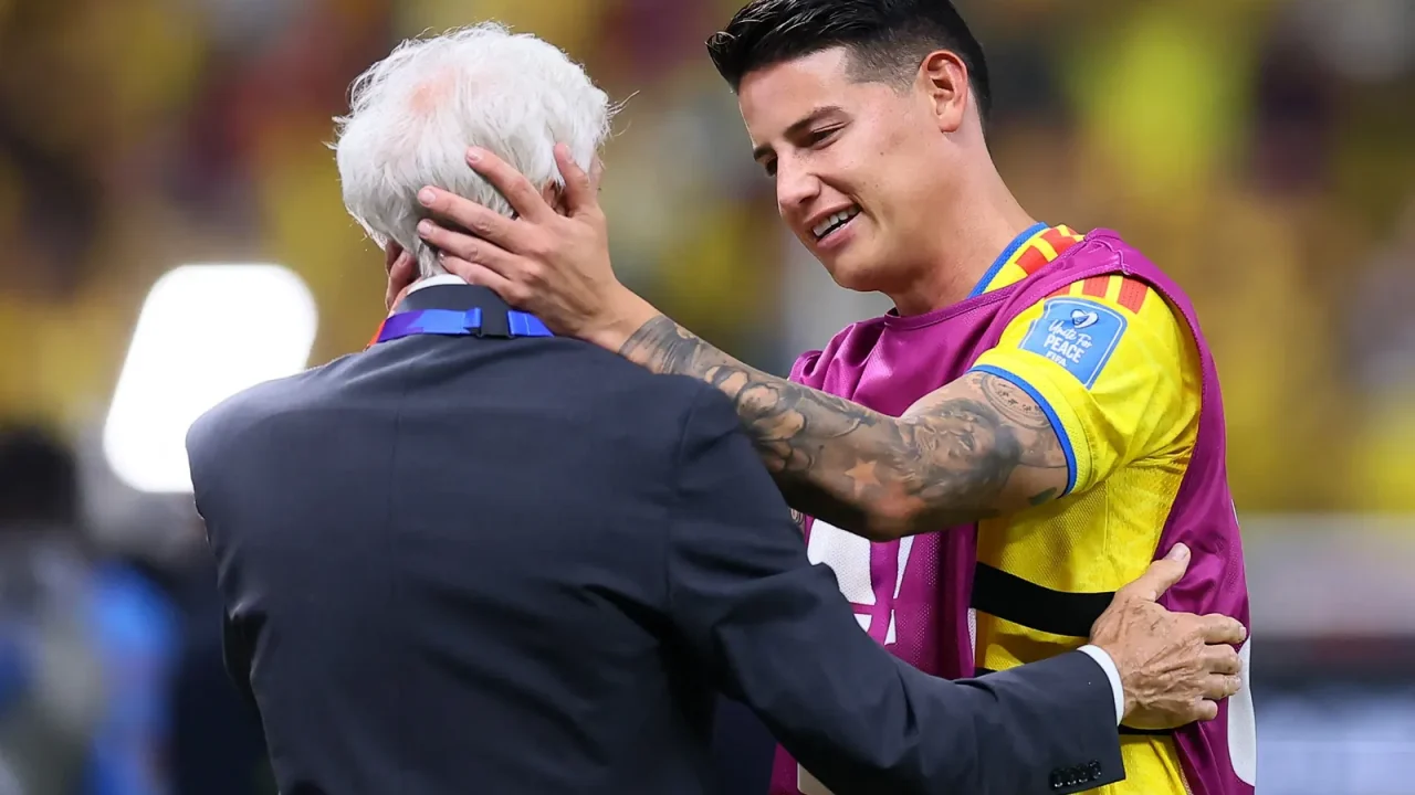Colômbia se classifica na Copa do Mundo com abraço emocionante de James Rodríguez em ex-técnico Pékerman