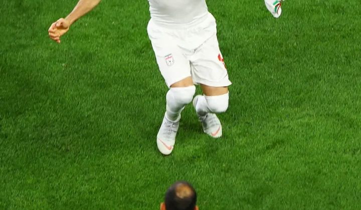 Irã vive drama com gol anulado pelo VAR na Copa do Mundo e aguarda classificação