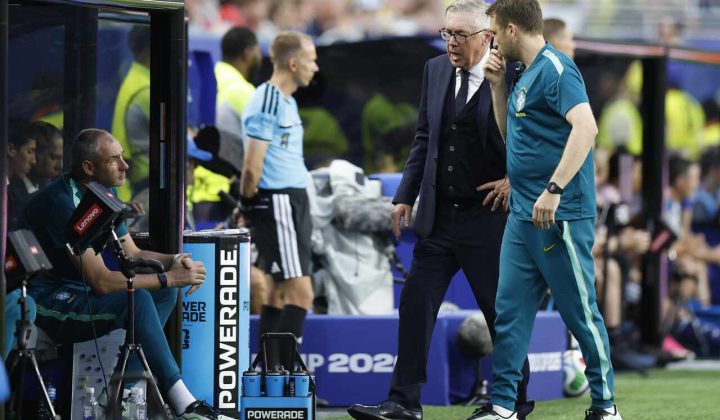 Ancelotti planeja repetir escalação da Seleção pela primeira vez em jogo contra o Japão