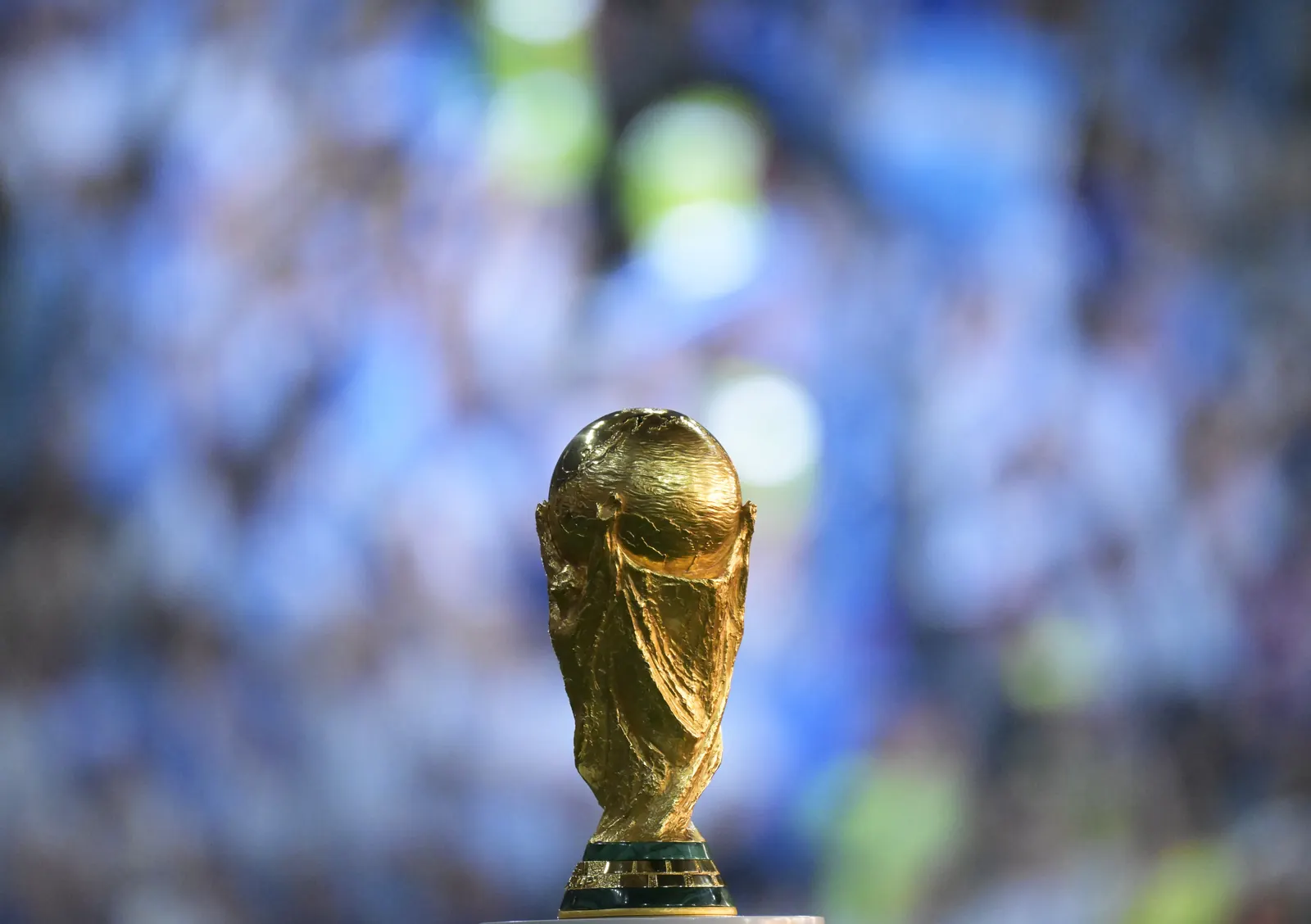 Jogadores comemorando um gol em partida da Copa do Mundo de 2026.