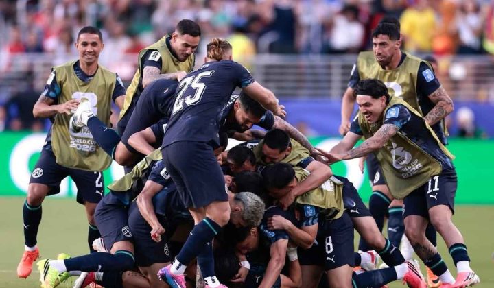Paraguai marca gol relâmpago e elimina Turquia da Copa do Mundo