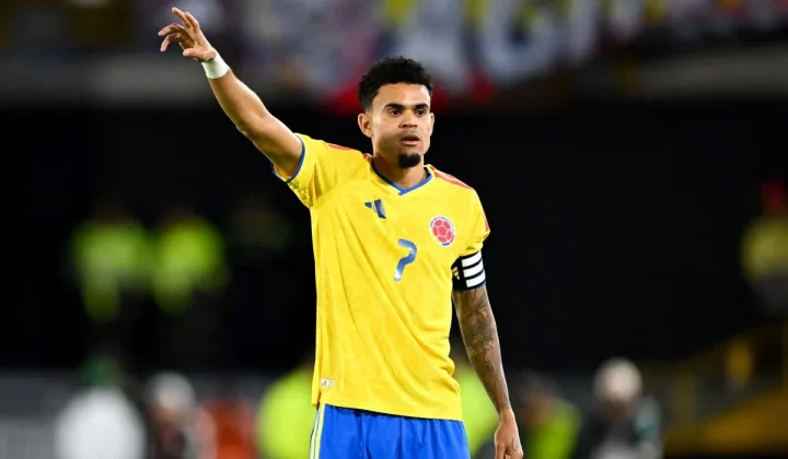 Luis Díaz chega como a grande estrela e a principal esperança da Colômbia para a Copa do Mundo de 2026. Em um momento de transição liderada