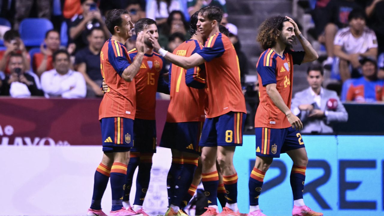 A Espanha realizou seu último amistoso preparatório para a Copa do Mundo de 2026, vencendo o Peru pelo placar de 3 a 1. A partida, disputada