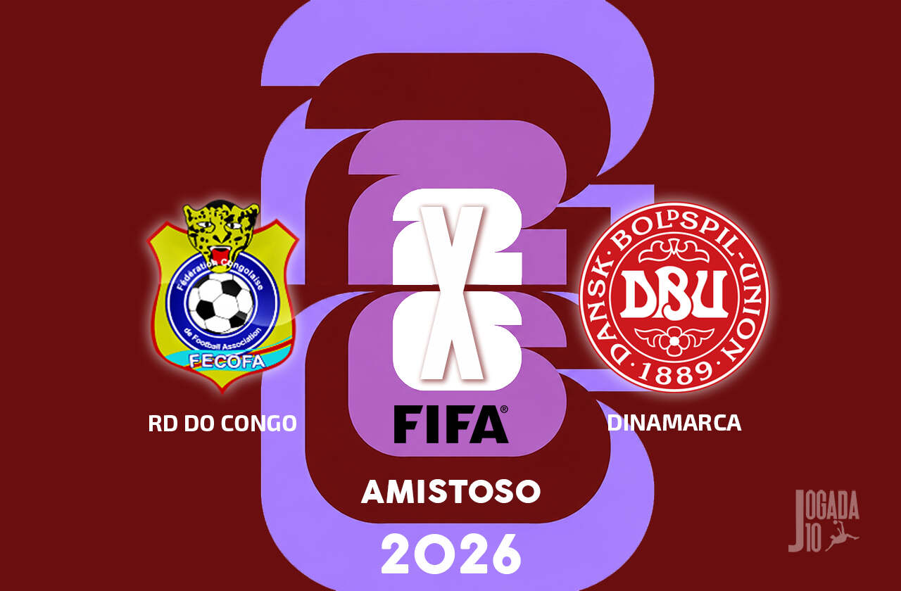 Jogadores da República Democrática do Congo e Dinamarca em campo durante um amistoso internacional.