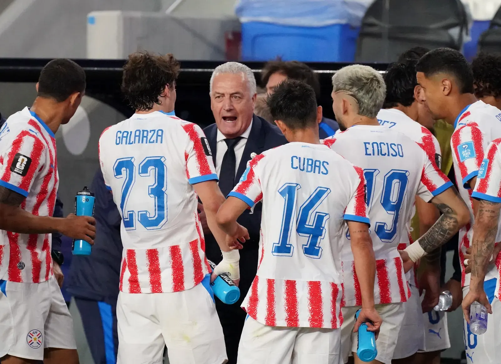 Técnico do Paraguai, Gustavo Alfaro, em coletiva de imprensa, falando sobre o jogo contra a Austrália na Copa do Mundo.