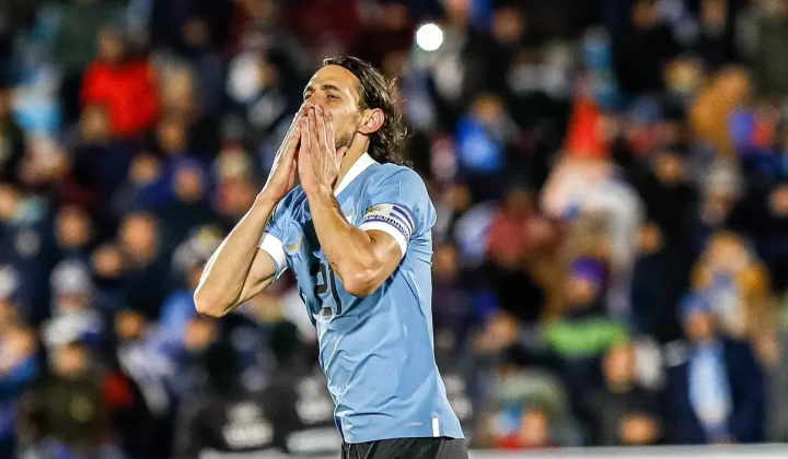 Edinson Cavani rescinde contrato com o Boca Juniors e se despede do clube argentino