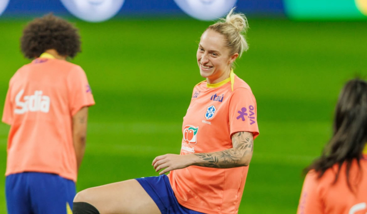 Isa Haas destaca maior respeito ao Brasil após vitória sobre os EUA no futebol feminino