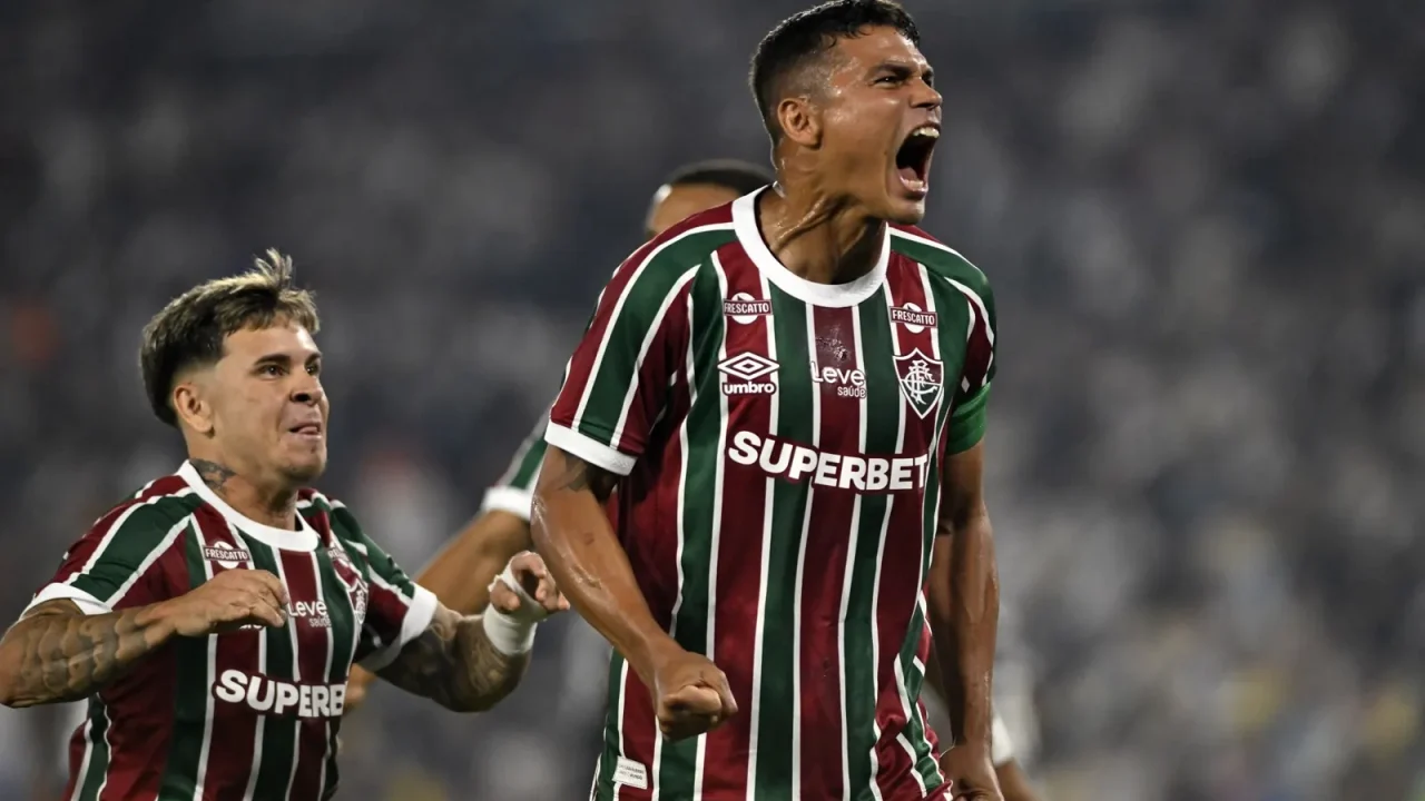 Thiago Silva retorna ao Fluminense: os bastidores da negociação e o papel de Hulk