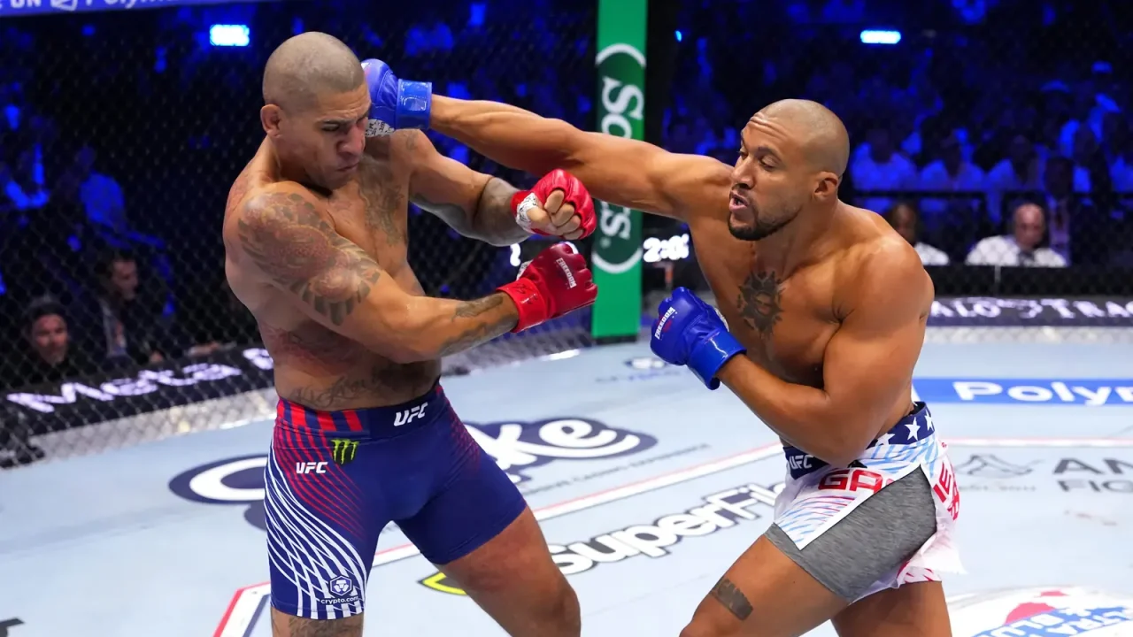 Ciryl Gane nocauteia Alex Poatan e conquista cinturão interino dos pesos-pesados no UFC Casa Branca