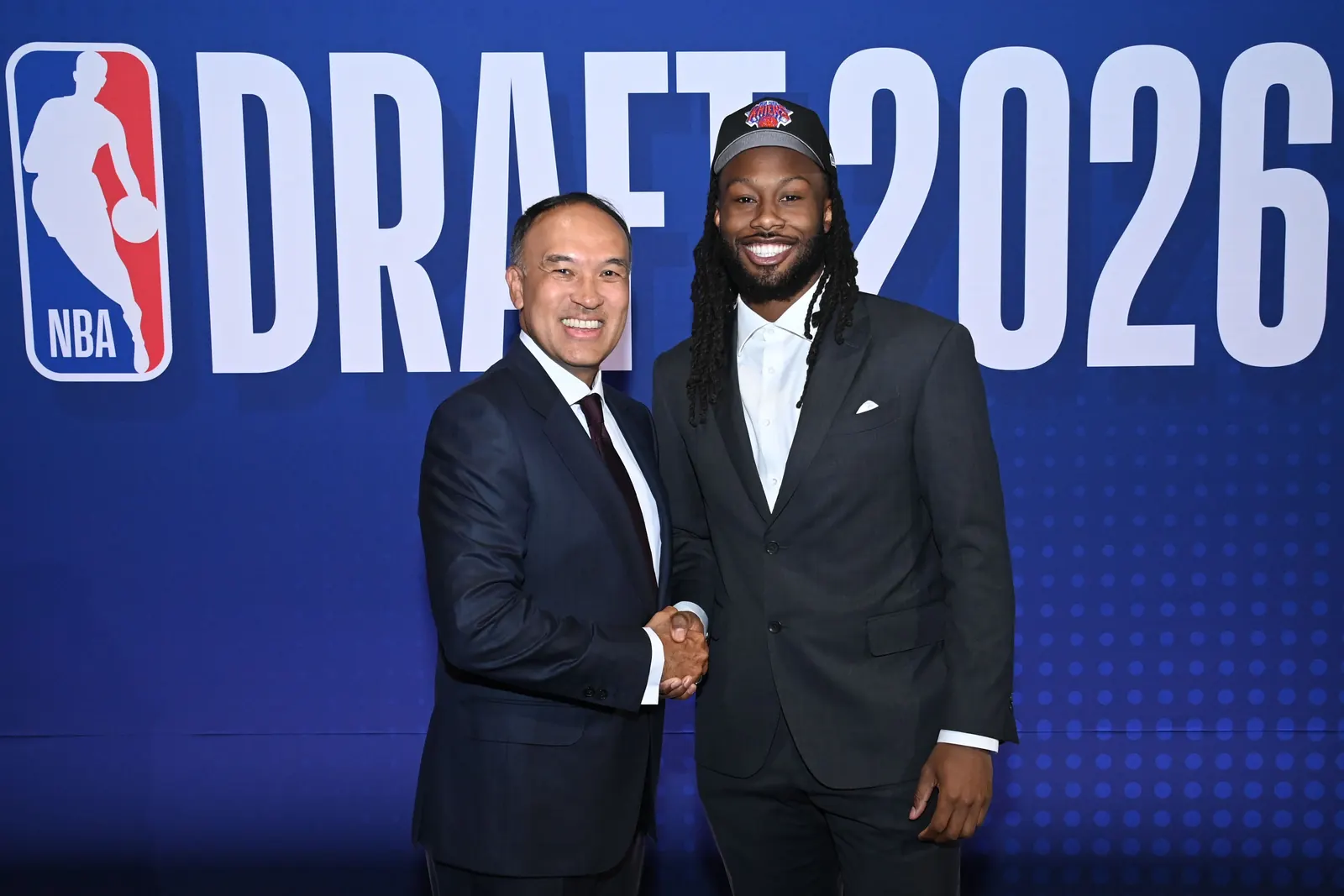 Jogadores de basquete durante o Draft da NBA de 2026