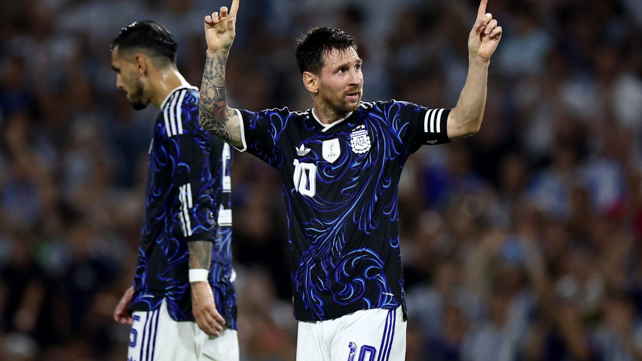Argentina defende título da Copa do Mundo sob questionamentos no ciclo pós-título