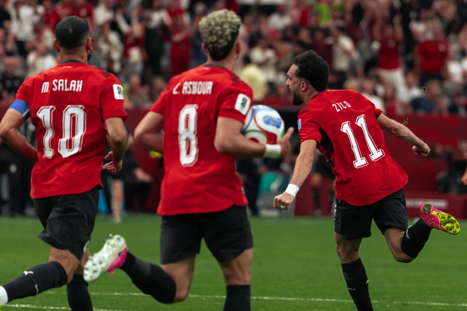 Jogador Mohamed Salah comemorando com a seleção egípcia durante partida da Copa do Mundo 2026.