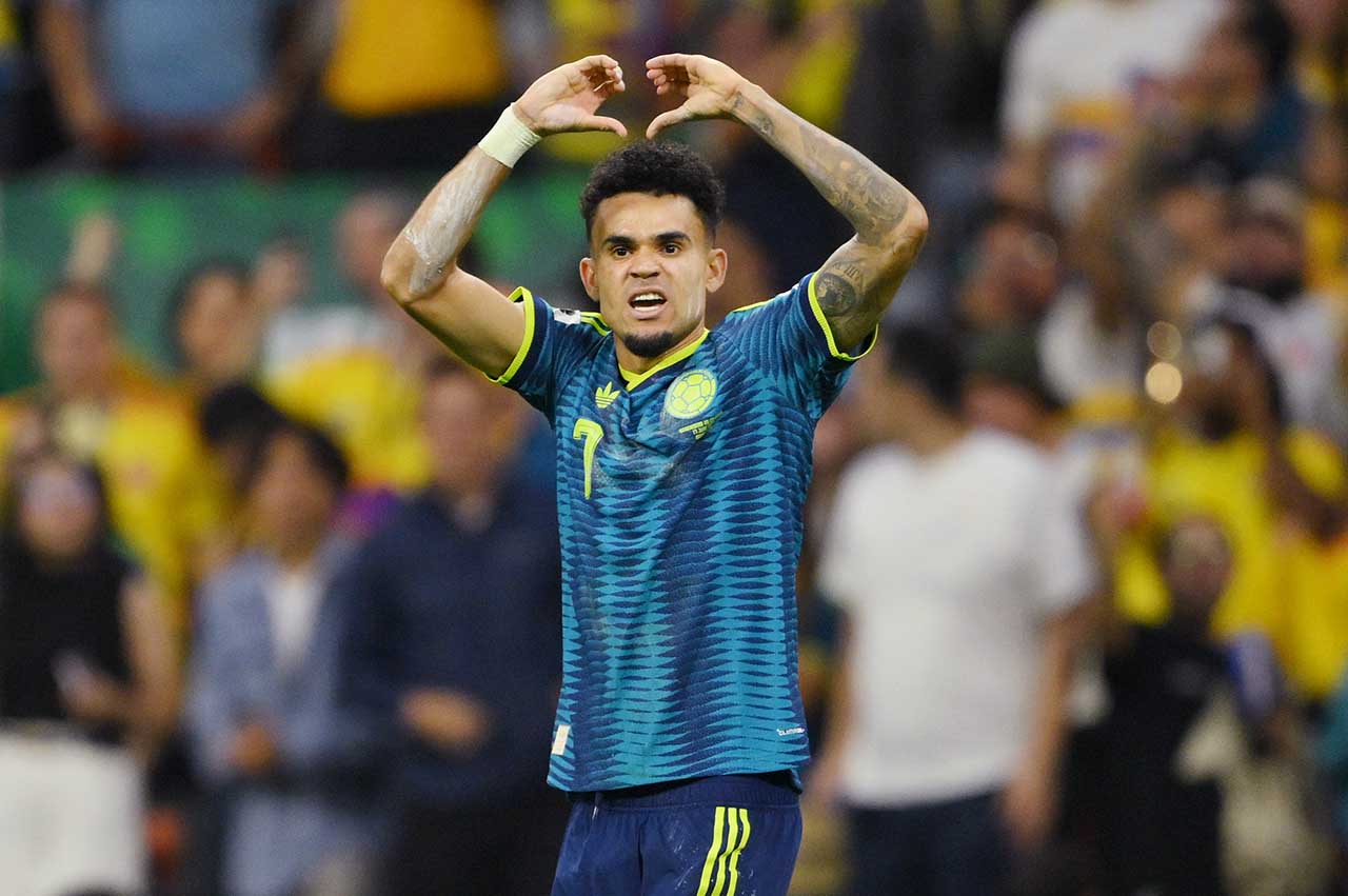 Luis Díaz comemora gol da Colômbia contra o Uzbequistão na Copa do Mundo 2026.