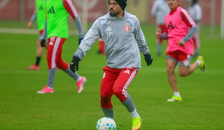 Bruno Tabata, reserva mais acionado pelo Inter, pode deixar o clube na janela de transferências